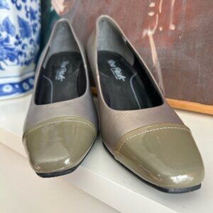 Rose Petals By Walking Cradles Bronze Cap Toe Pumps Heels Shoes 7M heel …